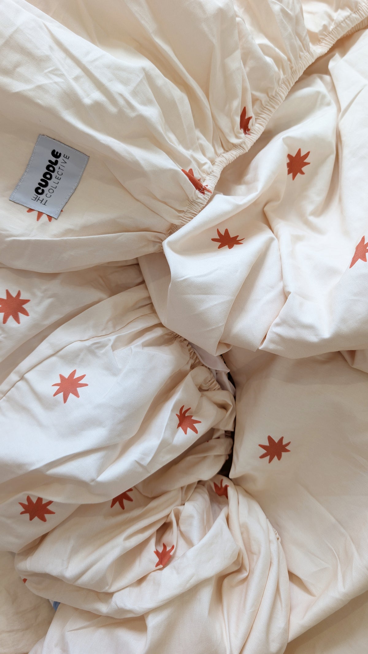 kids organic cotton fitted sheet featuring star print